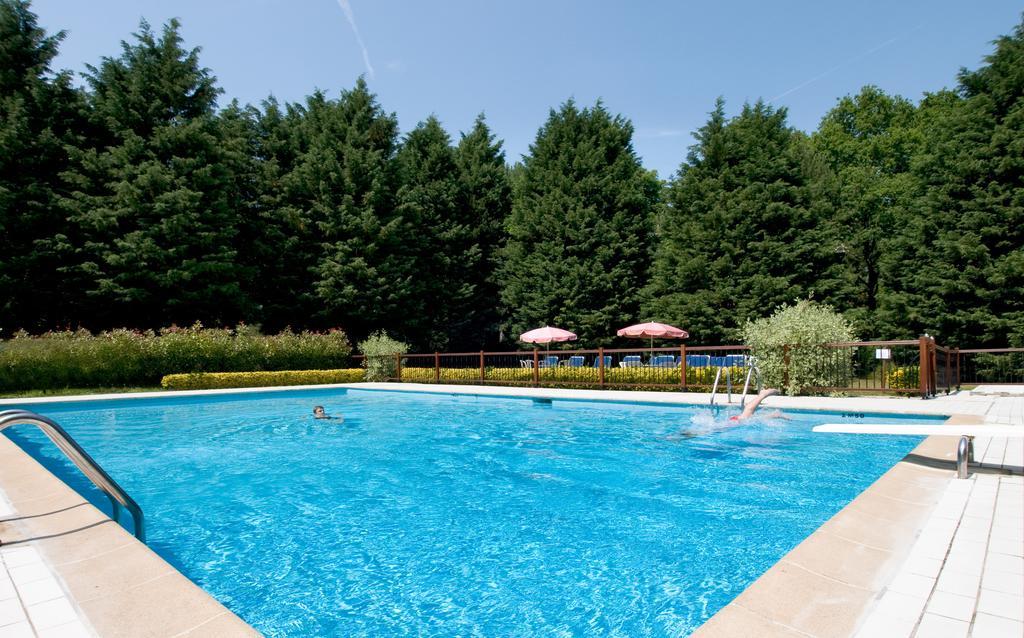 Le Manoir Hotel